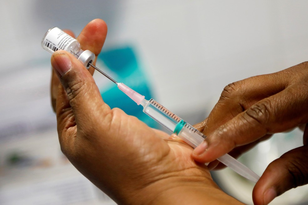 MG reduz intervalo de aplicação da dose de reforço da vacina contra Covid-19 para 5 meses